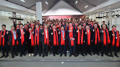 拥抱变化 共享未来丨中伟集团2021年云表彰盛典举行